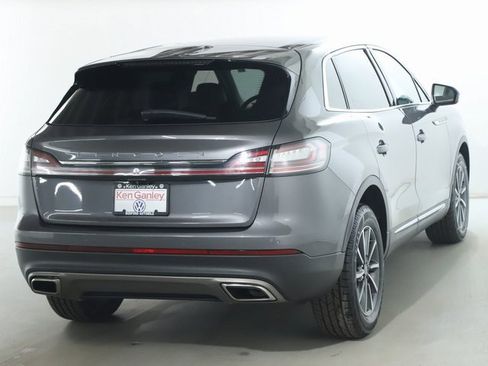 Used 2021 Lincoln Nautilus AWD image 46