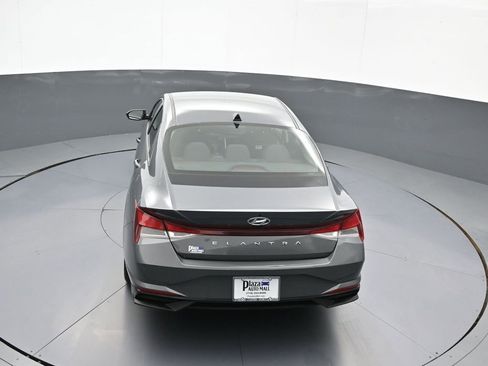Certified 2023 Hyundai Elantra SEL w/ Convenience Package FWD image 38