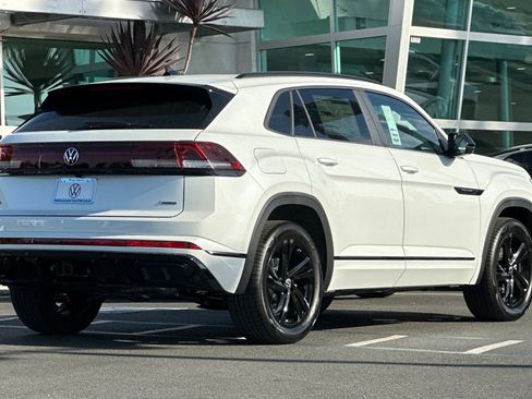 New 2026 Volkswagen Atlas Cross Sport SEL R-Line AWD/4WD image 5