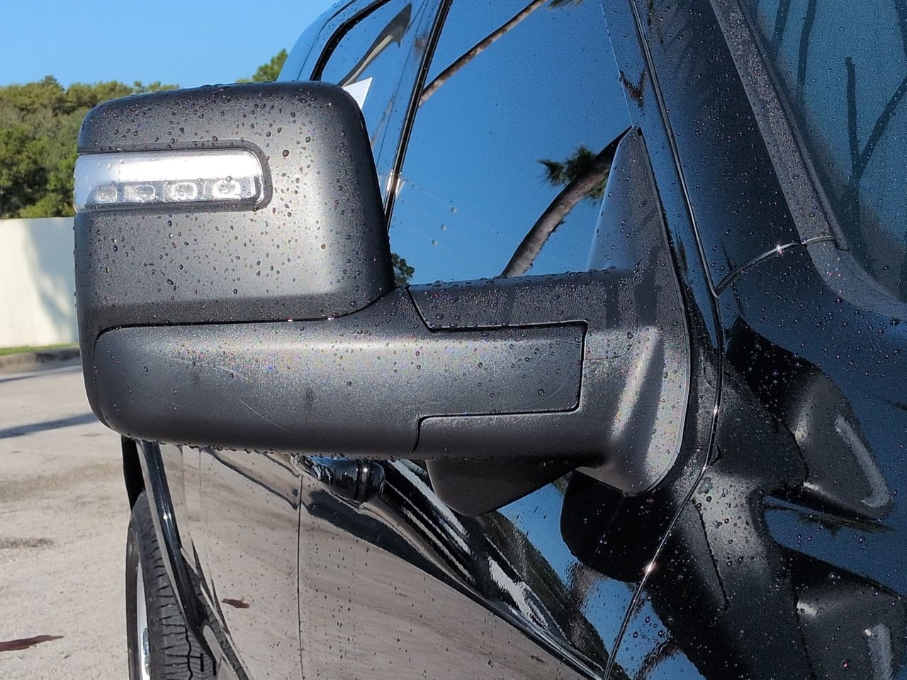 Used 2025 RAM 2500 Limited AWD/4WD image 11