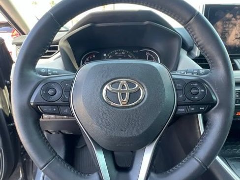 Used 2023 Toyota RAV4 XLE w/ Convenience Package FWD image 10