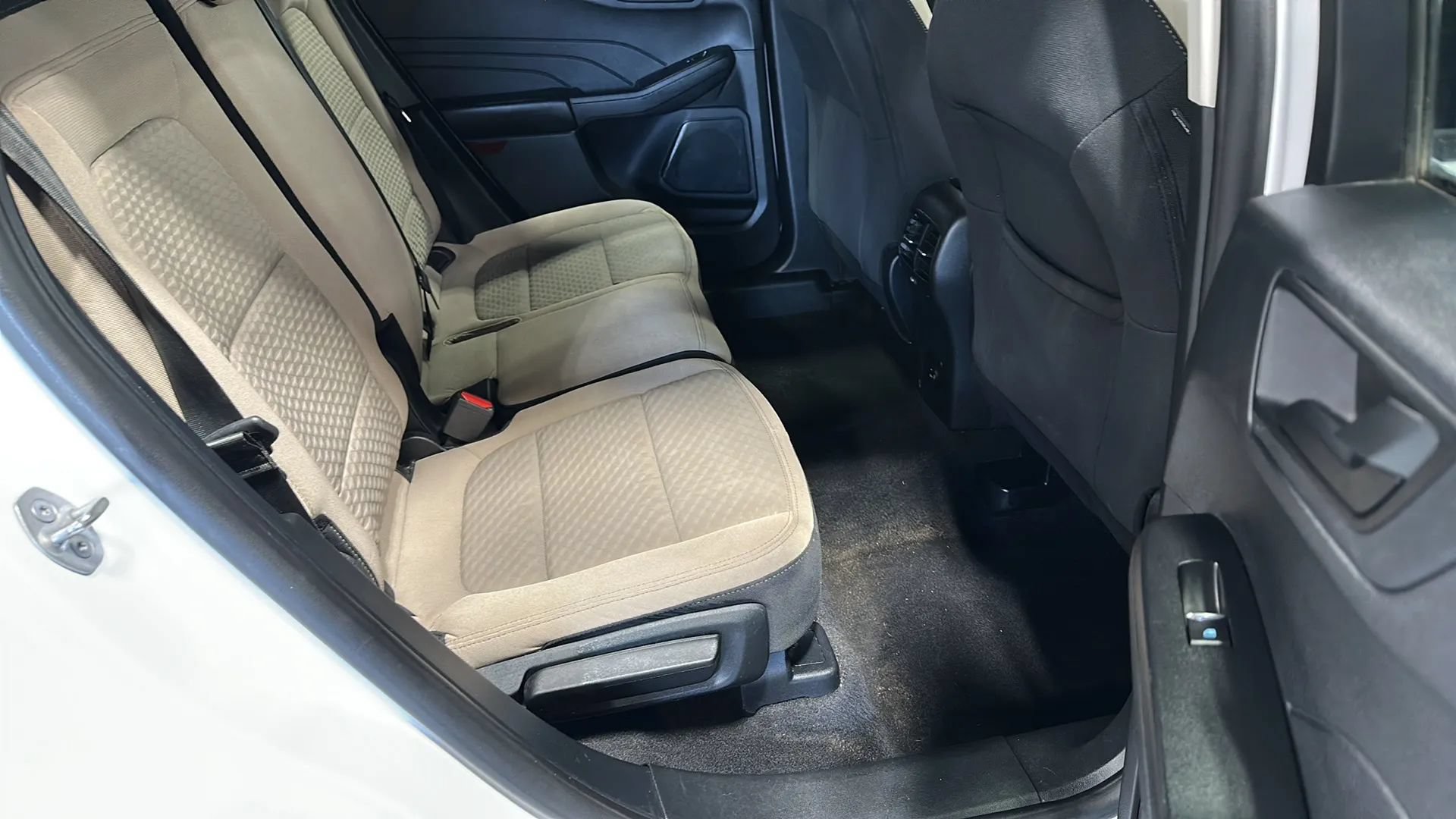 Used 2022 Ford Escape SE w/ Cold Weather Package AWD/4WD image 14