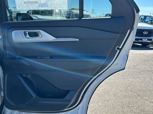 New 2026 Ford Explorer Active image 12