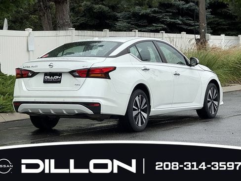 Used 2022 Nissan Altima 2.5 SV AWD/4WD image 4