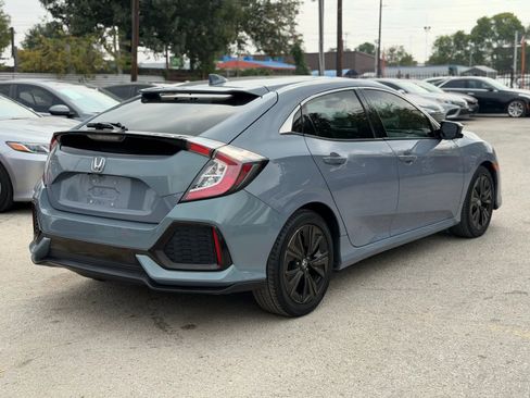 Used 2019 Honda Civic EX image 9