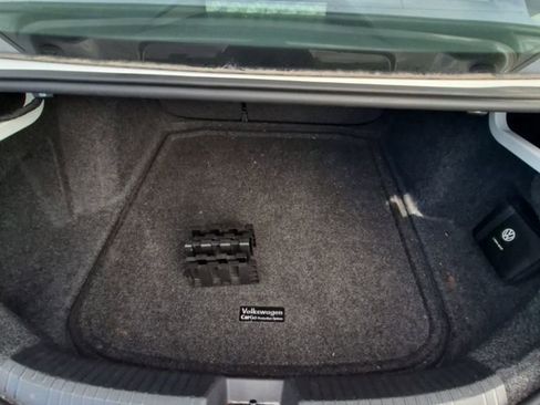 Used 2020 Volkswagen Jetta S w/ Driver Assistance Package image 9