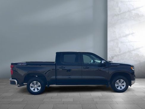 Used 2025 Chevrolet Silverado 1500 LT AWD/4WD image 7