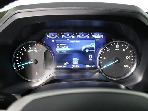 Used 2024 Ford Expedition XLT RWD image 13
