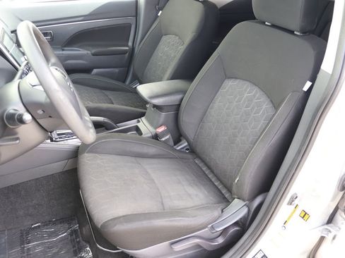 Used 2020 Mitsubishi Outlander Sport ES image 5