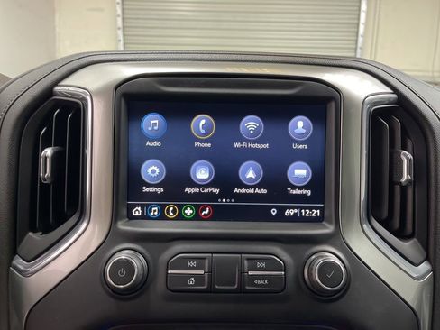 Used 2019 Chevrolet Silverado 1500 LT Trail Boss AWD/4WD image 15