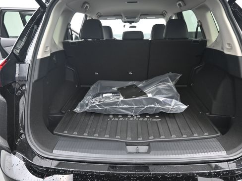 New 2026 Nissan Rogue SV image 18