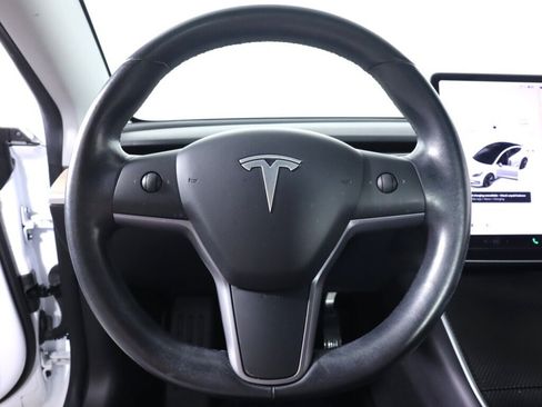 Used 2019 Tesla Model 3 Standard Range Plus RWD image 10