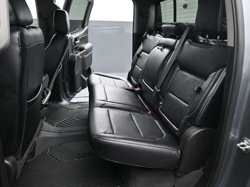 Used 2020 Chevrolet Silverado 1500 LT Trail Boss image 14