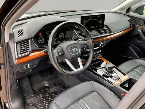 Used 2023 Audi Q5 2.0T Premium Plus w/ Premium Plus Package AWD/4WD image 13