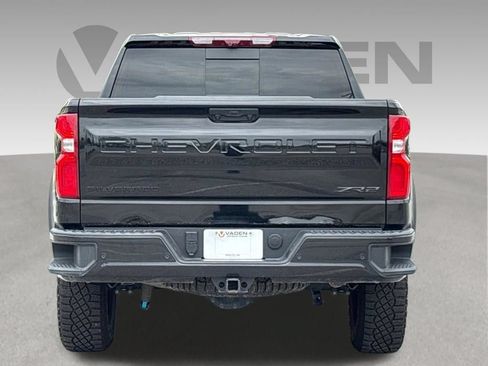 Used 2025 Chevrolet Silverado 1500 ZR2 w/ Technology Package AWD/4WD image 11