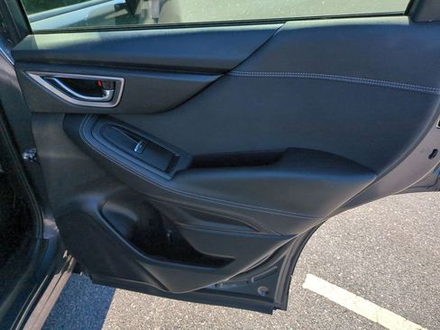 Used 2020 Subaru Forester Premium image 32