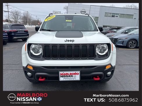 Used 2022 Jeep Renegade Trailhawk image 2