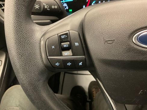 Used 2020 Ford Escape SE image 22