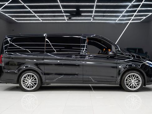 Used 2023 Mercedes-Benz Metris Passenger image 8