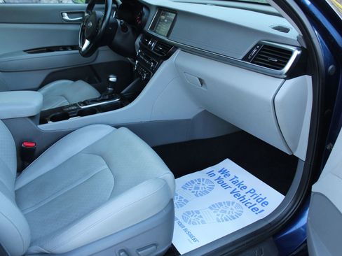 Used 2017 Kia Optima EX w/ Premium Package FWD image 17