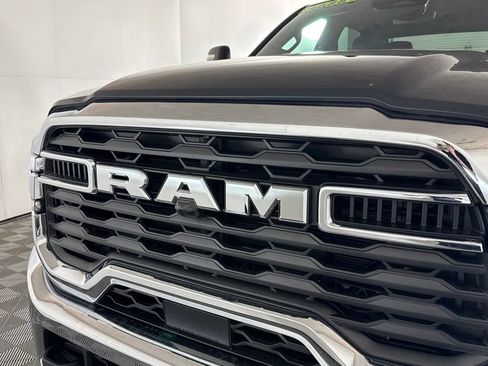 Used 2026 RAM 2500 Big Horn AWD/4WD image 40