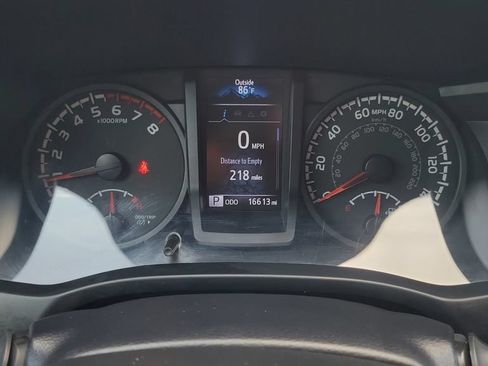 Certified 2022 Toyota Tacoma SR RWD image 20