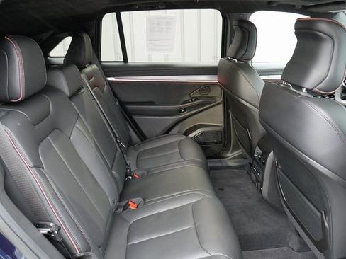 Used 2025 Jeep Wagoneer S Launch Edition image 28