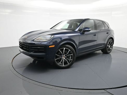 New 2026 Porsche Cayenne image 1