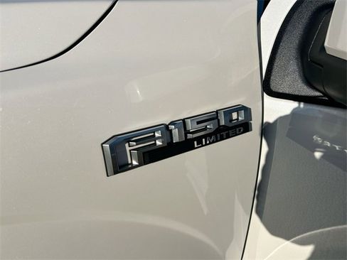 Used 2019 Ford F150 Limited image 32