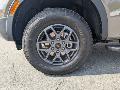 New 2025 Ford Ranger XLT w/ FX4 Off-Road Package image 13