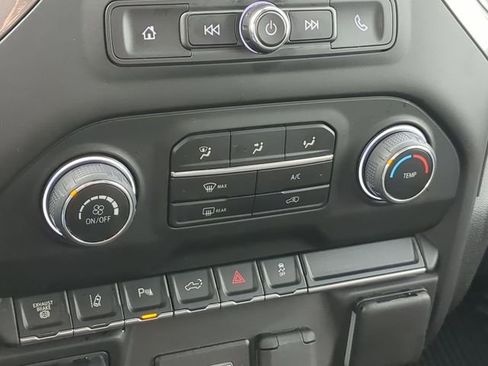 Used 2024 Chevrolet Silverado 2500 Custom w/ Custom Value Package image 26