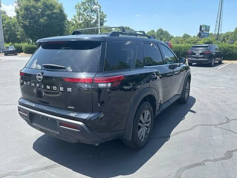 Used 2025 Nissan Pathfinder SV AWD/4WD image 8
