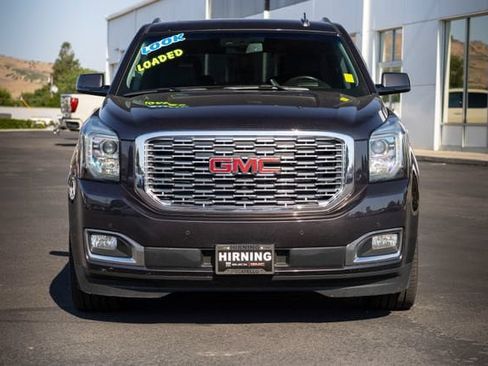 Used 2018 GMC Yukon Denali w/ Denali Ultimate Package AWD/4WD image 2