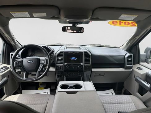 Used 2019 Ford F150 XLT w/ Equipment Group 302A Luxury AWD/4WD image 16