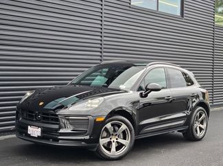 Used 2025 Porsche Macan video 1