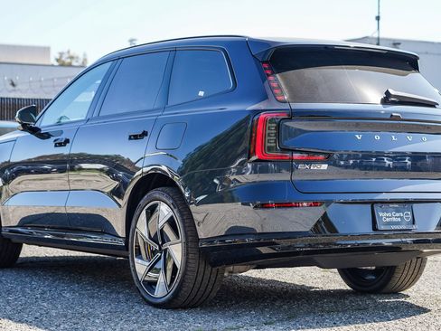 New 2025 Volvo EX90 Ultra image 8