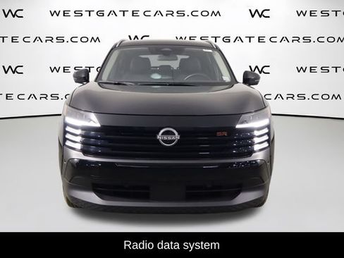Used 2025 Nissan Kicks SR FWD image 2