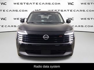 Used 2025 Nissan Kicks SR FWD video 2