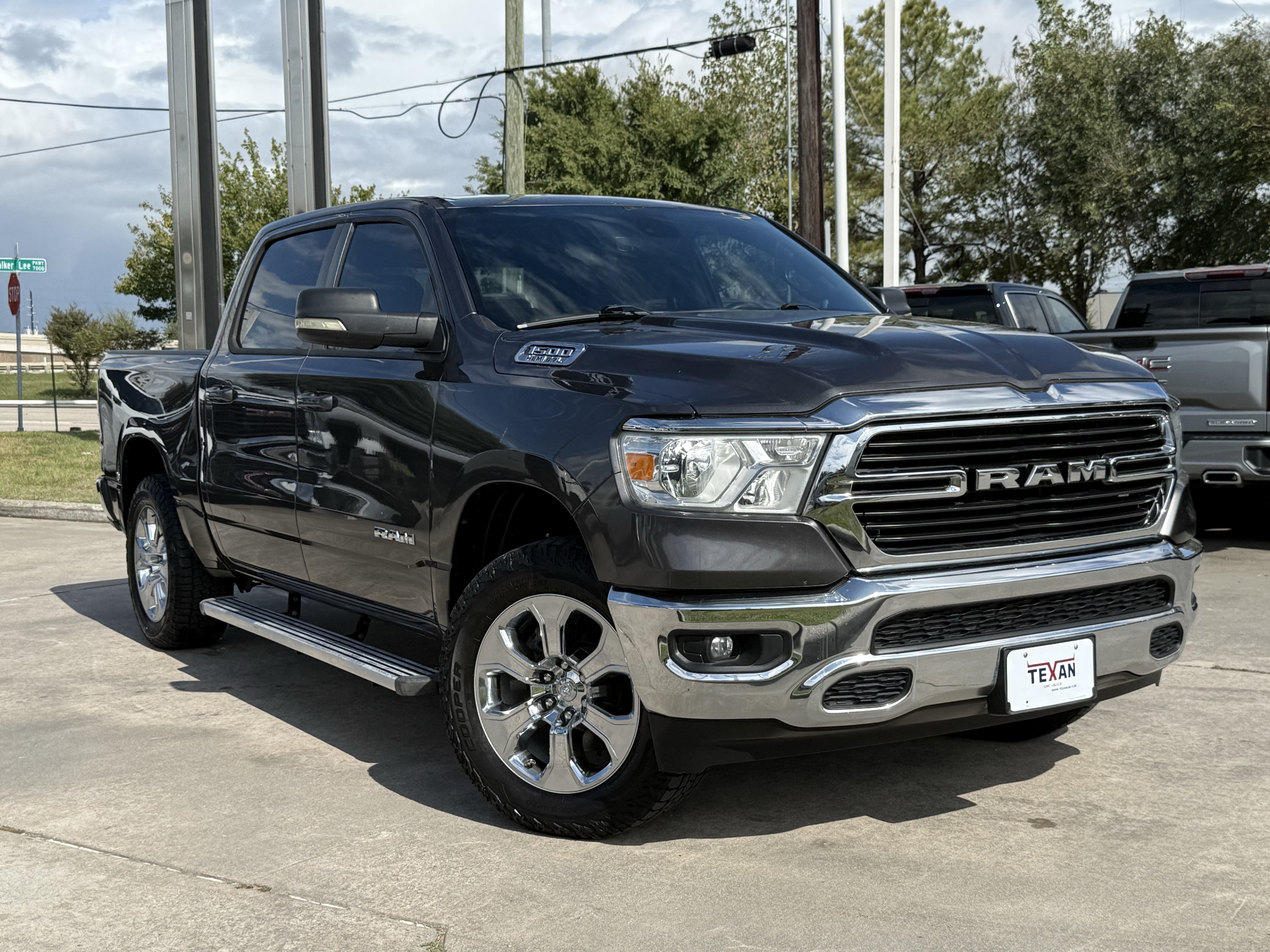 Used 2021 RAM 1500 Lone Star RWD image 2