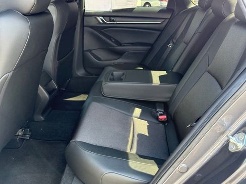Used 2019 Honda Accord Sport image 31