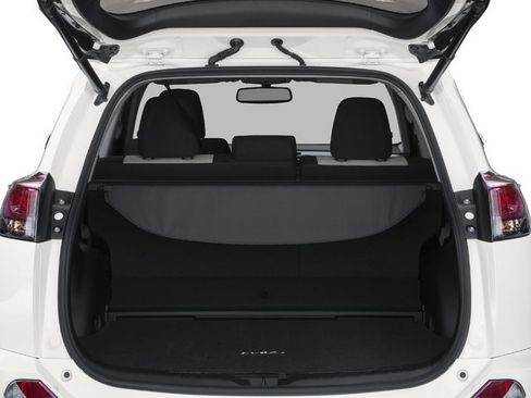 Used 2017 Toyota RAV4 AWD Hybrid image 12