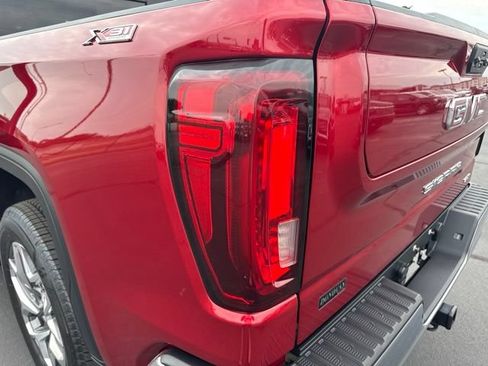 Used 2023 GMC Sierra 1500 SLT w/ SLT Premium Package AWD/4WD image 19