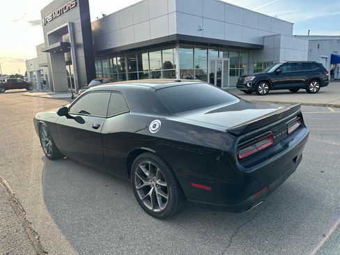 Used 2022 Dodge Challenger GT RWD image 2