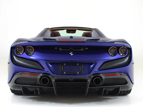 Certified 2023 Ferrari F8 Tributo RWD image 9