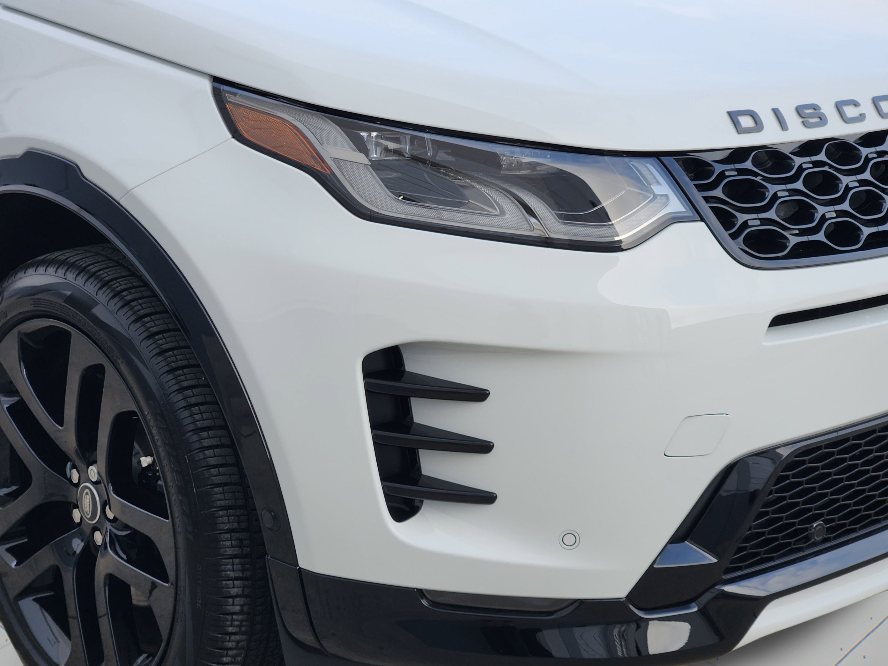 New 2025 Land Rover Discovery Sport Dynamic SE AWD/4WD image 30