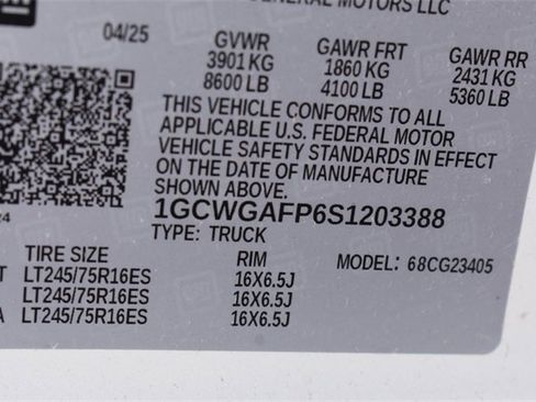 New 2025 Chevrolet Express 2500 Work Van w/ Driver Convenience Package image 32