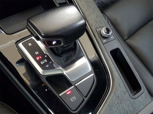 Used 2021 Audi A4 2.0T Premium w/ Convenience Package image 24