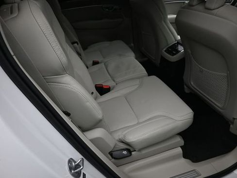 Used 2026 Volvo XC90 T8 Ultra w/ Protection Package Premier image 28