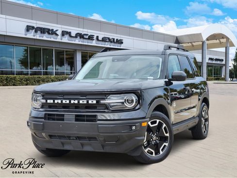 Used 2022 Ford Bronco Sport Outer Banks w/ Tech Package image 1