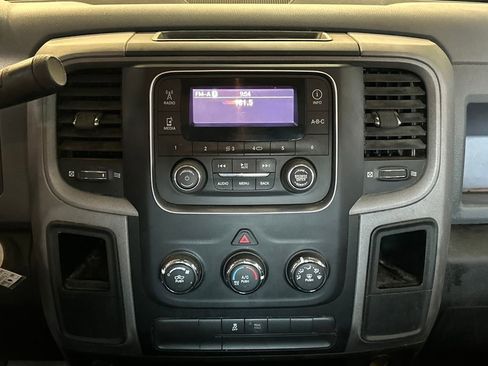 Used 2015 RAM 2500 Tradesman w/ Chrome Appearance Group image 15